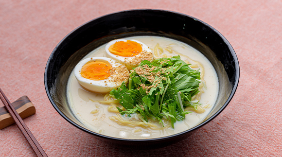 豆乳の豚骨風ラーメン